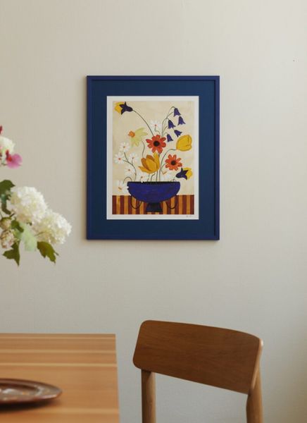TPC Frankie Penwill, Colourful Bunch in Blue Vase 30x40 cm
